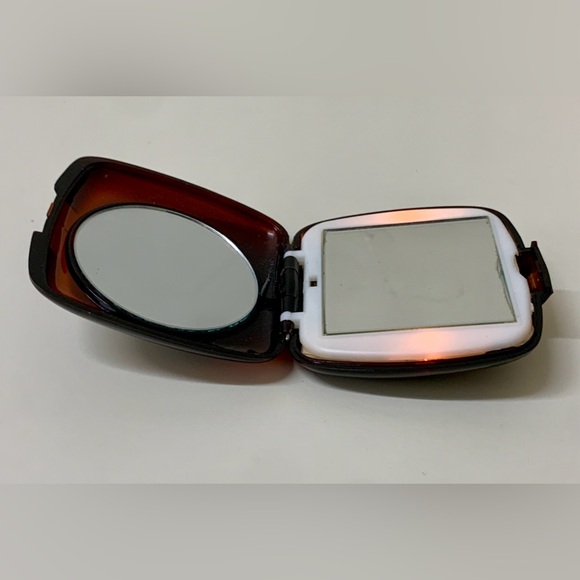 Mid Century Vintage Double Mirror Clamshell Illuminating Compact Vanity - Picture 2 of 16